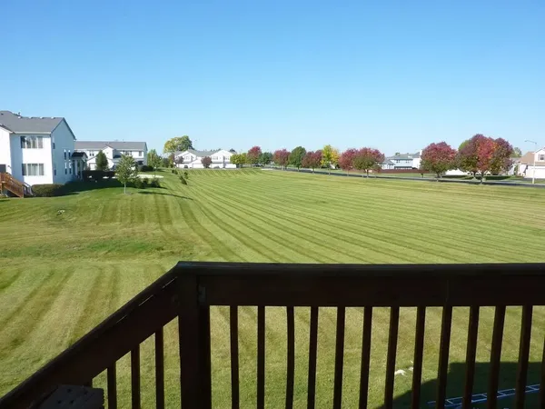 $2,700 | 1040 Montego Bay Court, Unit 1040, Romeoville, IL 60446