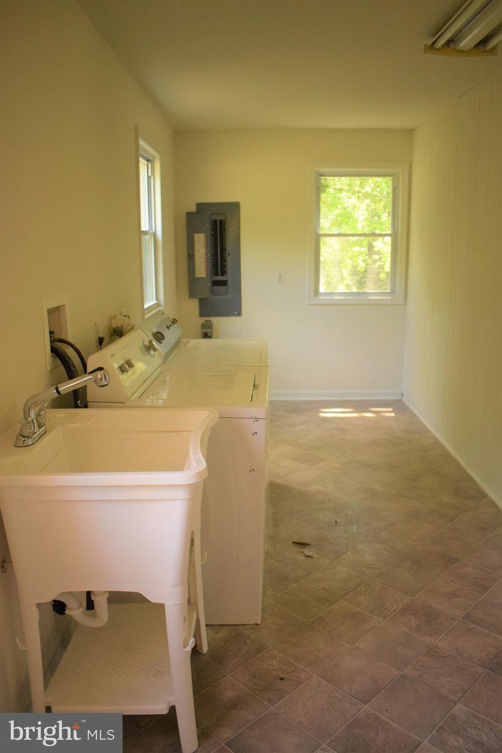 8701 Mitchell Road La Plata, MD 20646 - Photo 17 of 30 Interior (General)