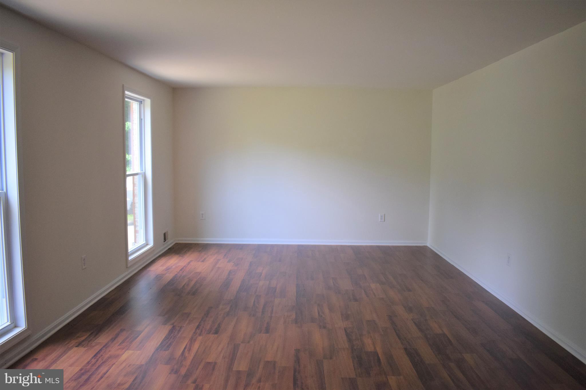 8701 Mitchell Road La Plata, MD 20646 - Photo 23 of 30 Living Room