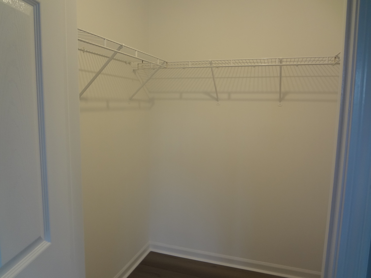 1127 North Red Oak Circle, Unit 4 Round Lake Beach, IL 60073 - Photo 14 of 31 a view of a small space