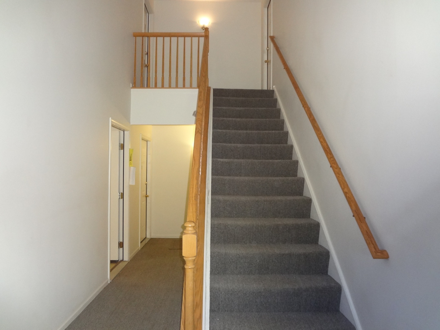 1127 North Red Oak Circle, Unit 4 Round Lake Beach, IL 60073 - Photo 2 of 31 a view of entryway