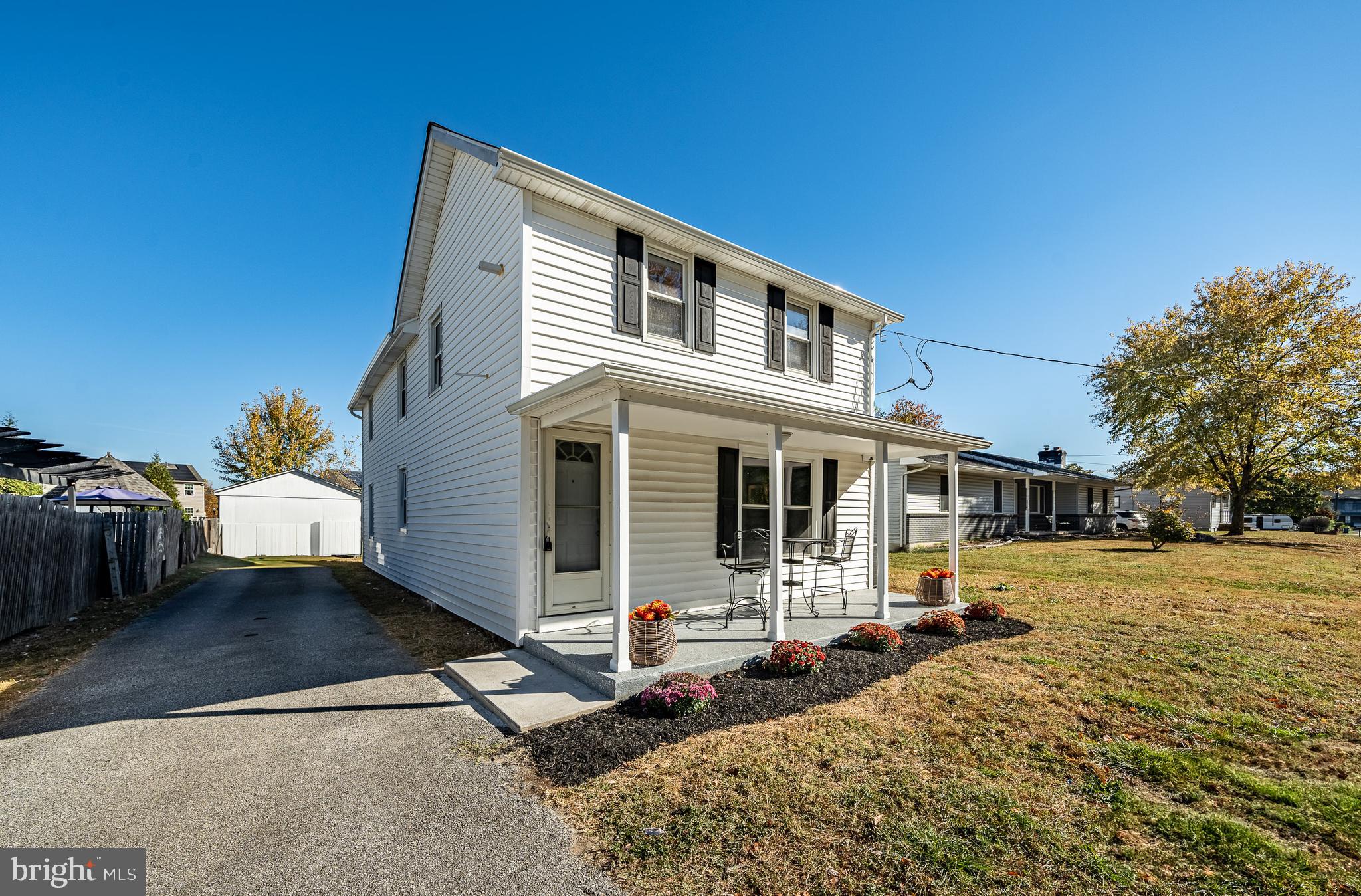 325 Howell School Road Bear, DE 19701 - Photo 4 of 36 Front View