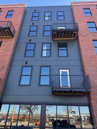 $2,900 | 2300 Lasalle Street, Unit 211, St. Louis, MO 63104