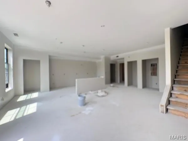 $2,900 | 2300 Lasalle Street, Unit 211, St. Louis, MO 63104