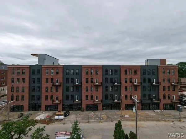 $2,900 | 2300 Lasalle Street, Unit 211, St. Louis, MO 63104