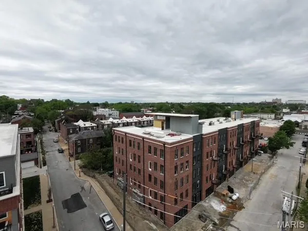 $2,900 | 2300 Lasalle Street, Unit 211, St. Louis, MO 63104