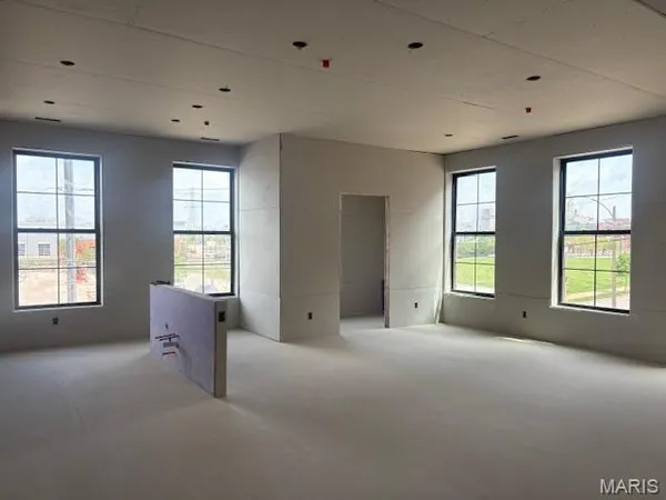 $2,900 | 2300 Lasalle Street, Unit 211, St. Louis, MO 63104