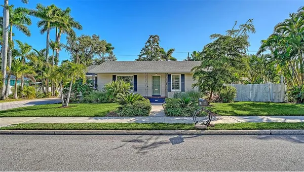 $479,000 | 121 24th Street West, Bradenton, FL 34205