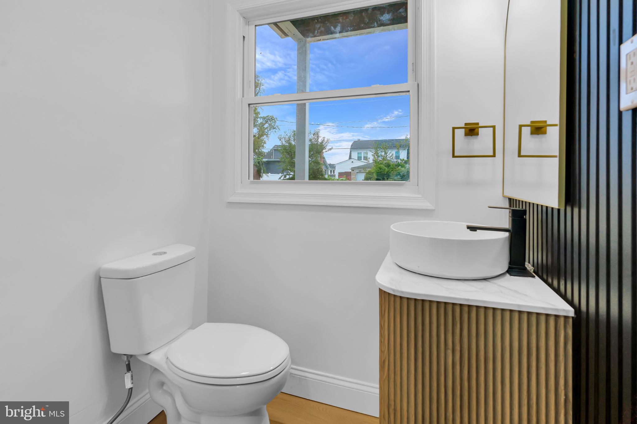 4104 Wentworth Road Baltimore, MD 21207 - Photo 23 of 68 Main level bathroom 4