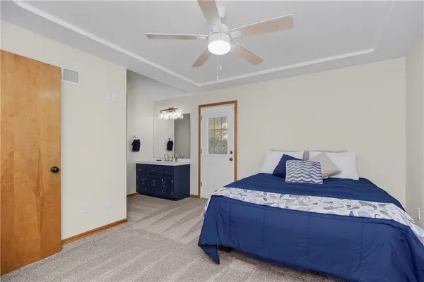 $345,000 | 14114 Lora Street, Smithville, MO 64089