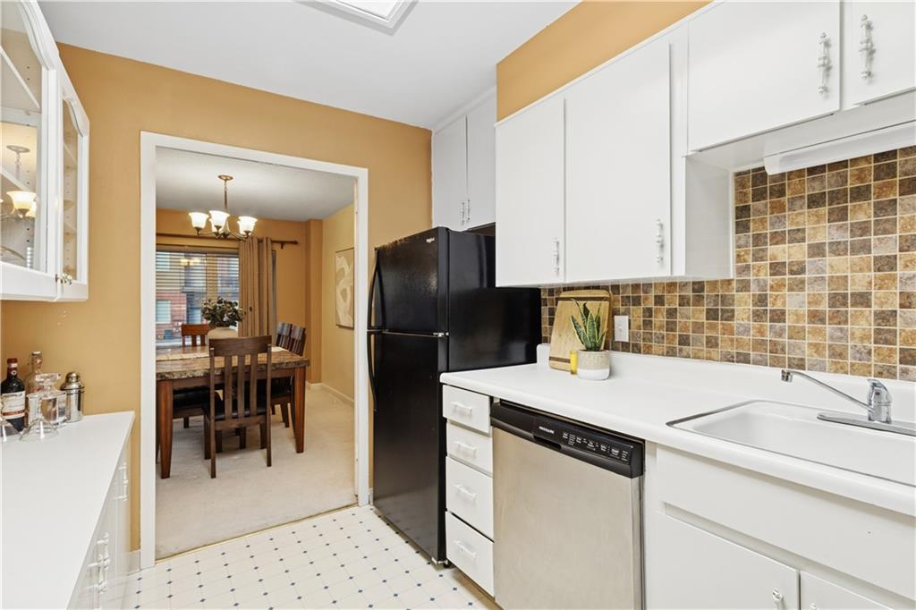 4545 Wornall Road, Unit 310 Kansas City, MO 64111 - Photo 12 of 32