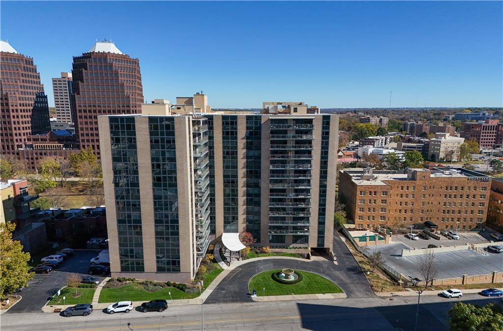 4545 Wornall Road, Unit 310 Kansas City, MO 64111 - Photo 29 of 32