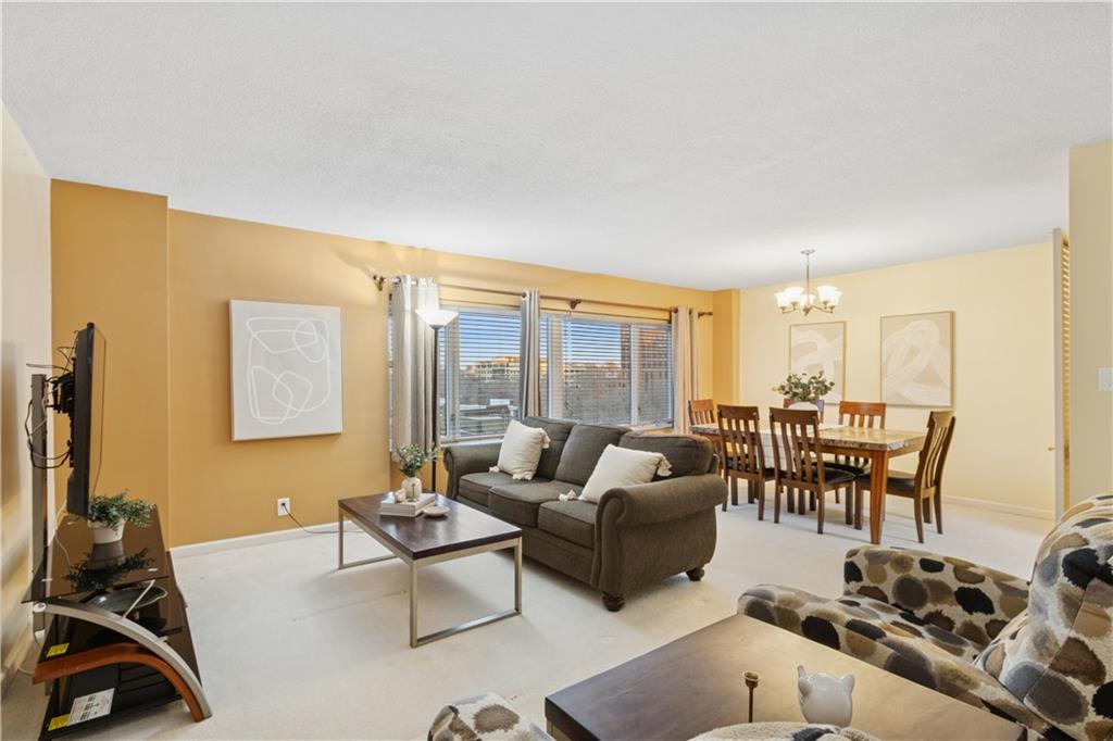 4545 Wornall Road, Unit 310 Kansas City, MO 64111 - Photo 7 of 32