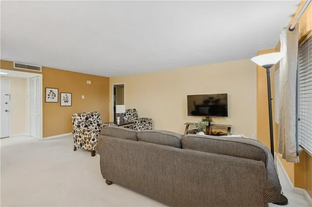 $220,000 | 4545 Wornall Road, Unit 310, Kansas City, MO 64111