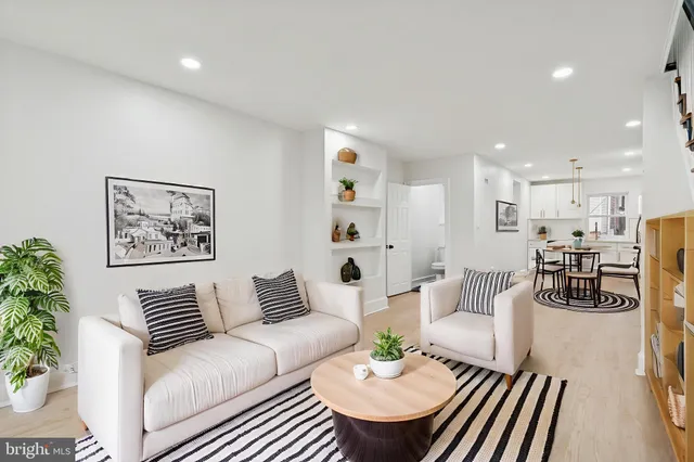 $2,300 | 417 East Upsal Street, Philadelphia, PA 19119