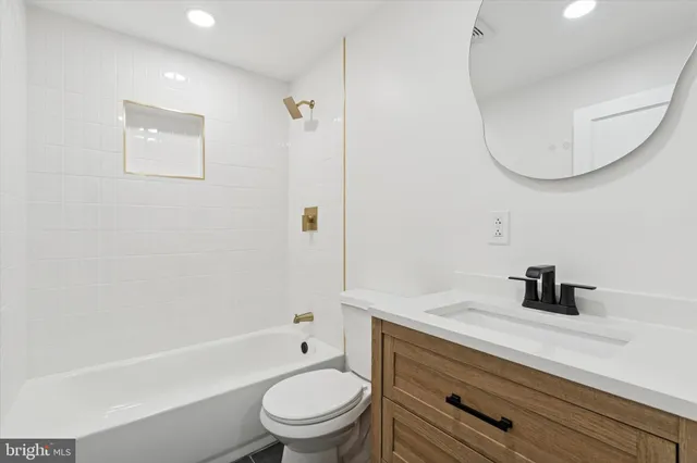 $2,300 | 417 East Upsal Street, Philadelphia, PA 19119