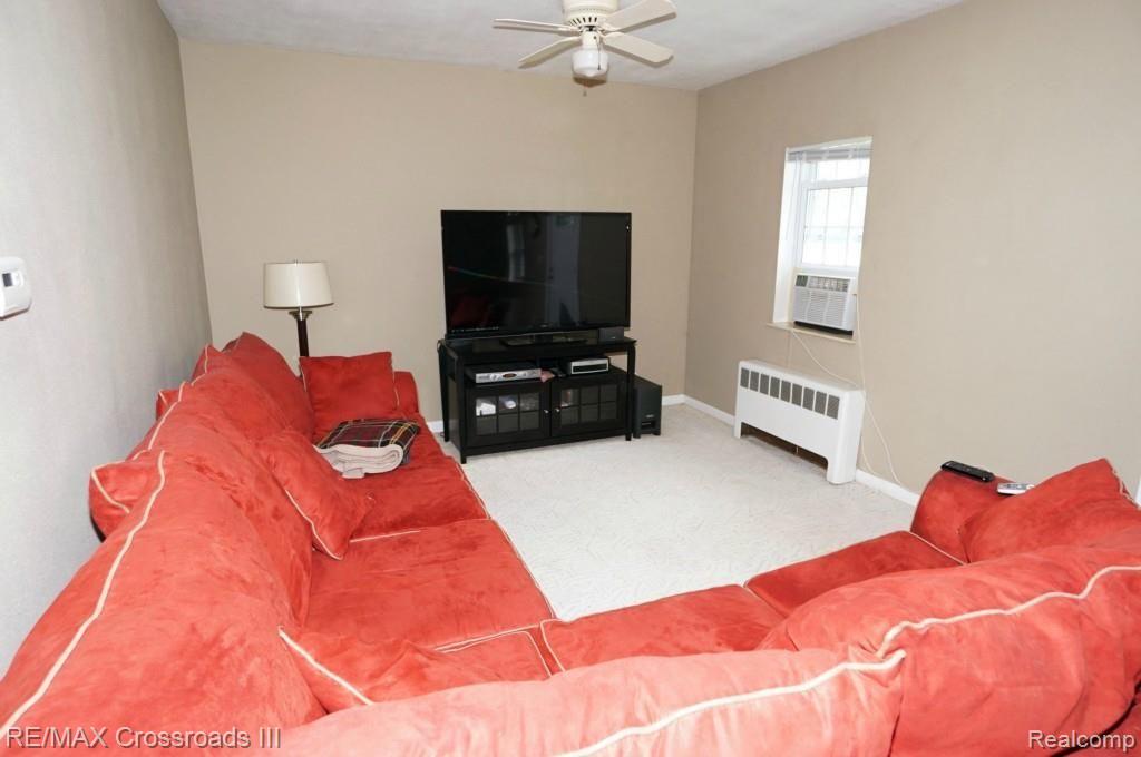 40085 Robbe Road Belleville, MI 48111 - Photo 7 of 13