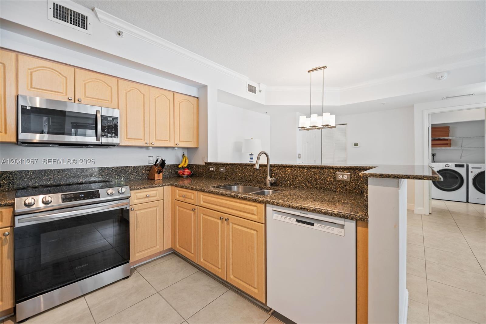 6861 Southwest 44th Street, Unit 202 Miami, FL 33155 - Photo 14 of 37