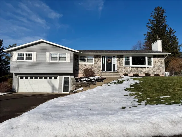 $399,000 | 3613 Alameda Lane, Endicott, NY 13760