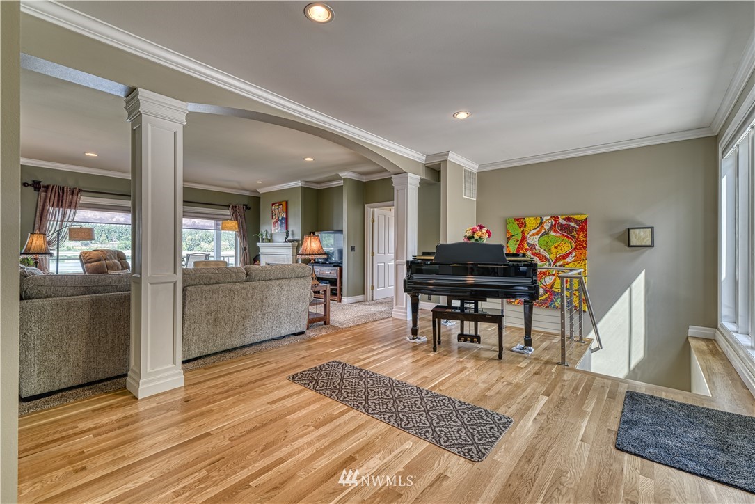 2631 Marine Drive Bremerton, WA 98312 - Photo 24 of 40