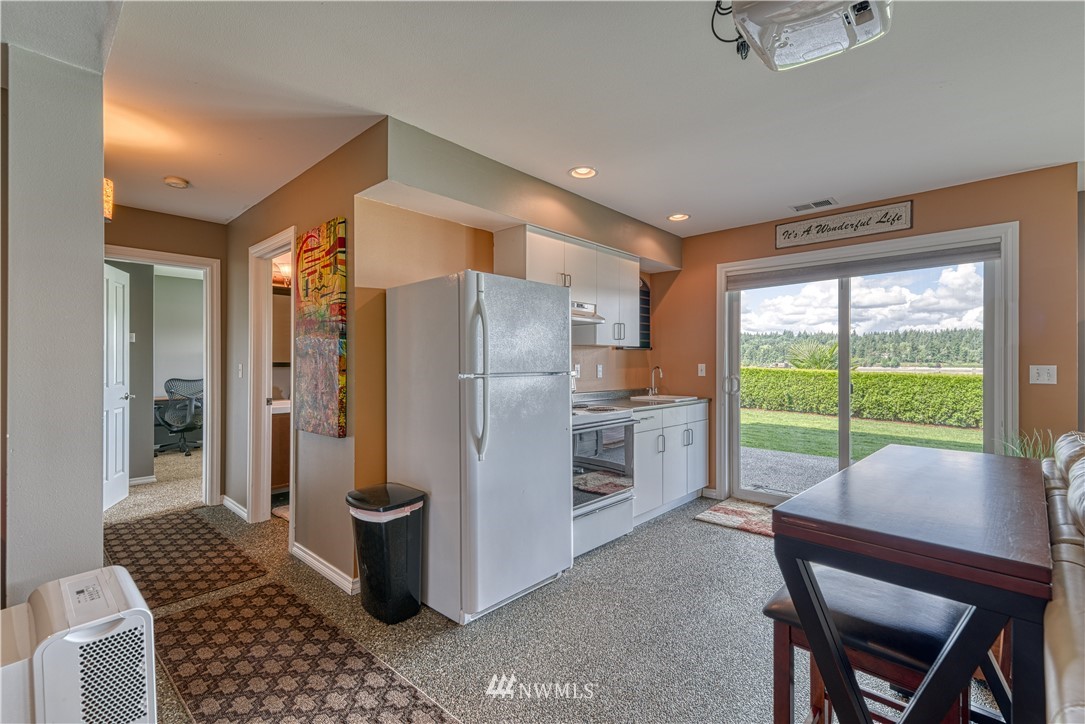 2631 Marine Drive Bremerton, WA 98312 - Photo 26 of 40