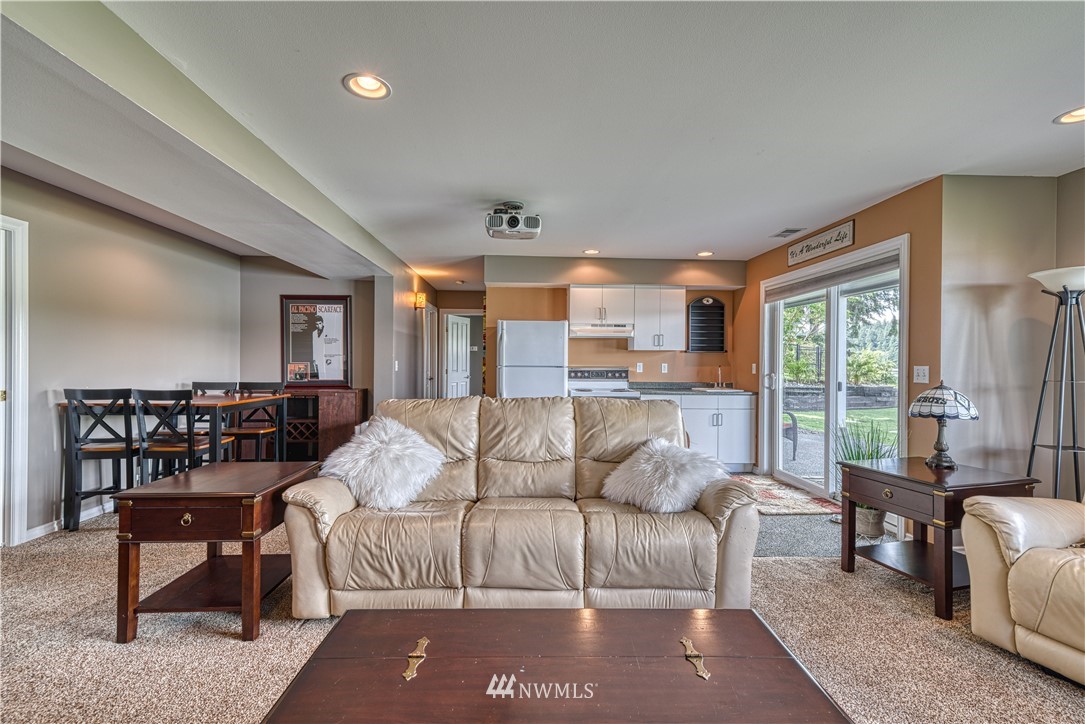 2631 Marine Drive Bremerton, WA 98312 - Photo 27 of 40