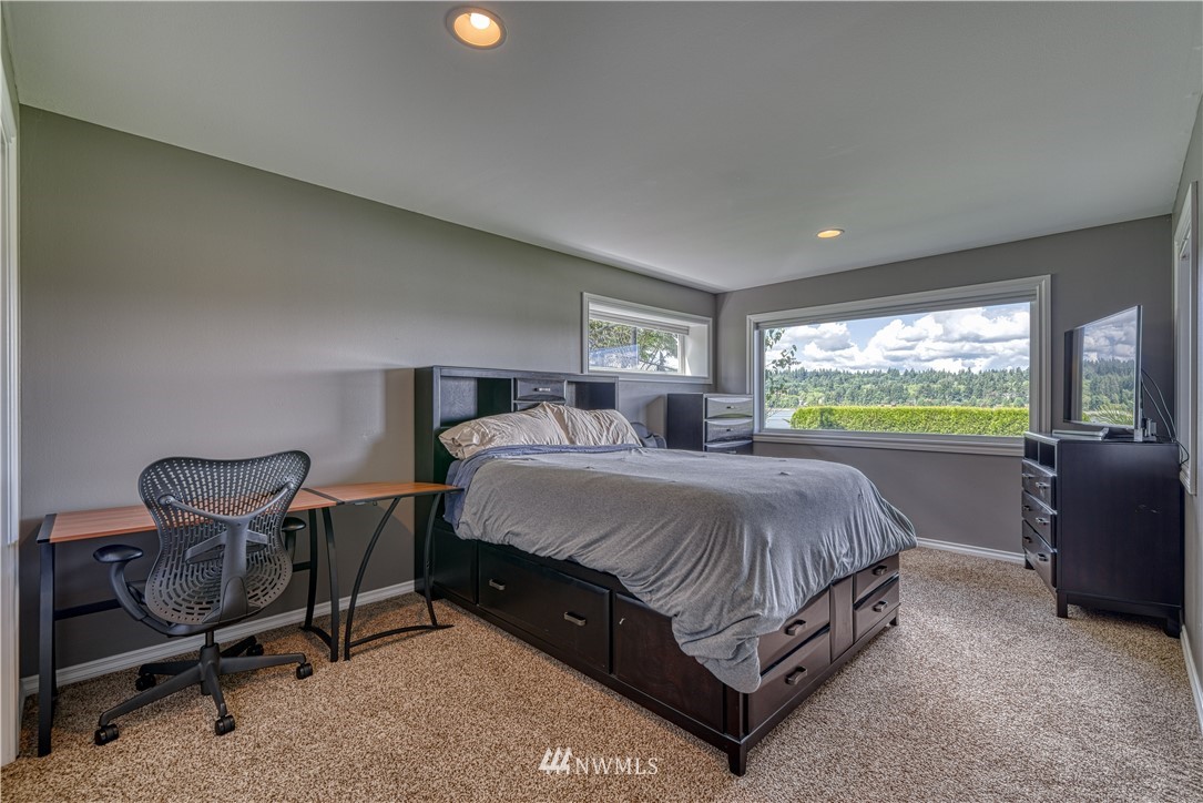 2631 Marine Drive Bremerton, WA 98312 - Photo 29 of 40