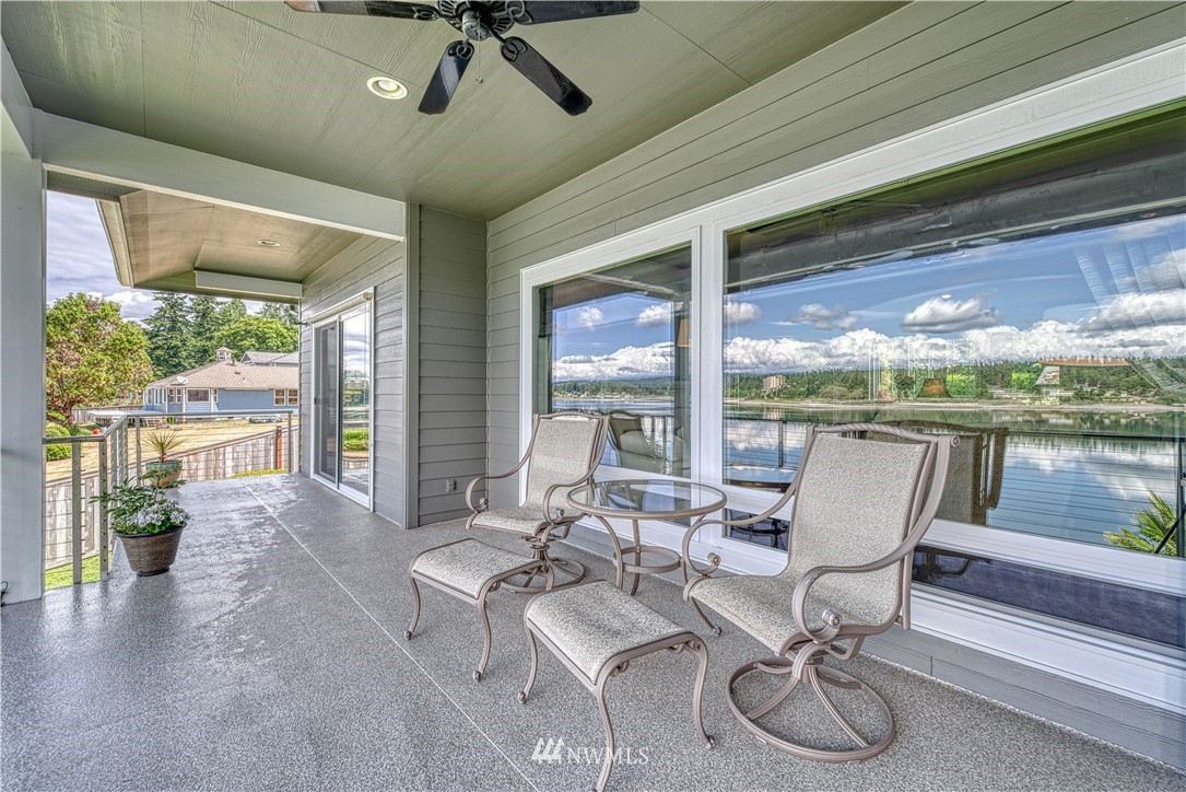 2631 Marine Drive Bremerton, WA 98312 - Photo 4 of 40