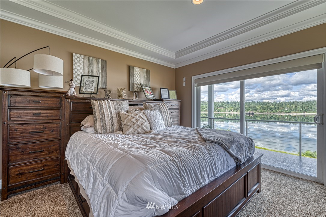 2631 Marine Drive Bremerton, WA 98312 - Photo 8 of 40