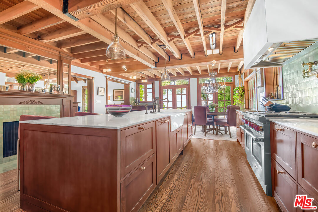 13415 Java Drive Beverly Hills, CA 90210 - Photo 6 of 24