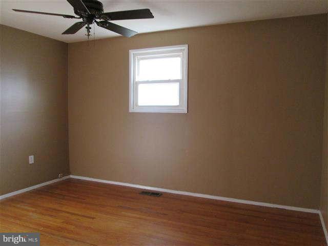 355 Brock Bridge Road Laurel, MD 20724 - Photo 17 of 26 Bedroom (Master)