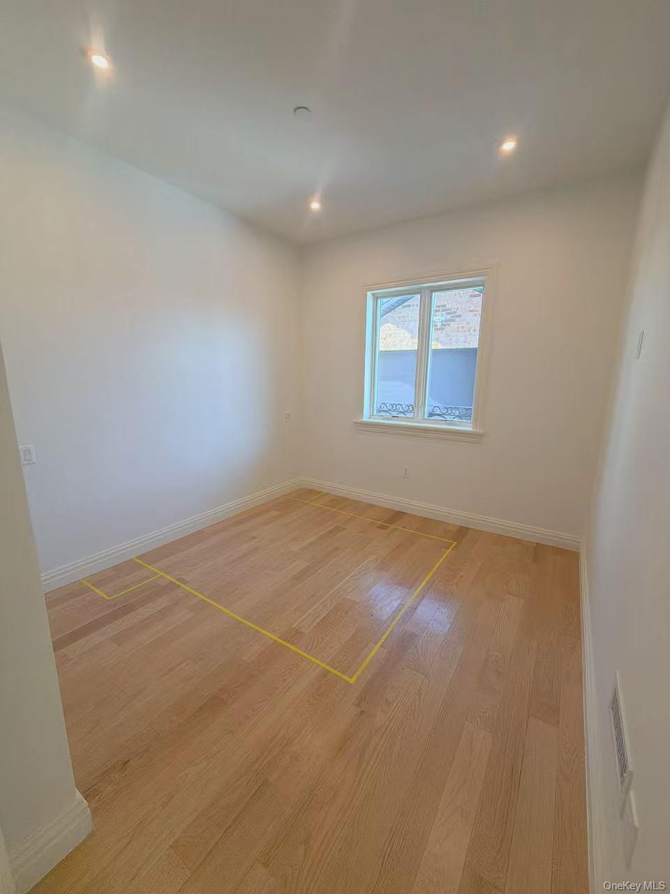 71-37 166th Street Queens, NY 11365 - Photo 12 of 14