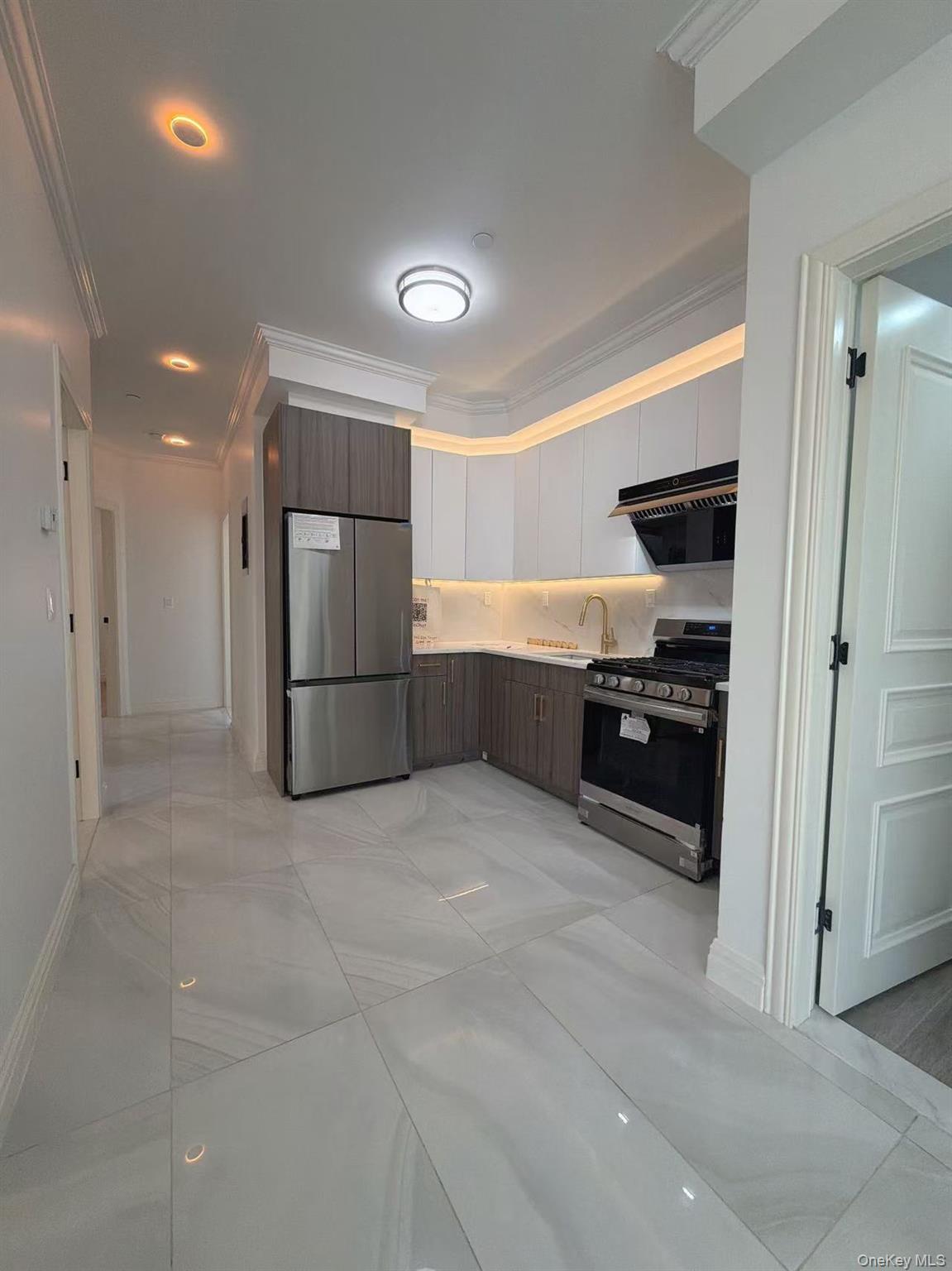 71-37 166th Street Queens, NY 11365 - Photo 5 of 14