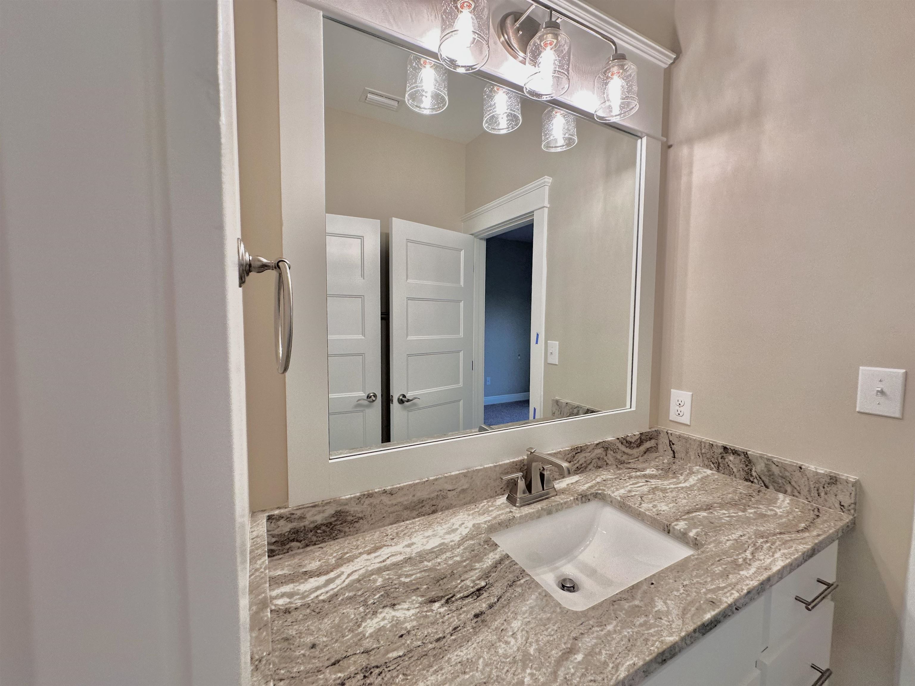 683 Kitfox Avenue Fairhope, AL 36532 - Photo 32 of 51 Bathroom