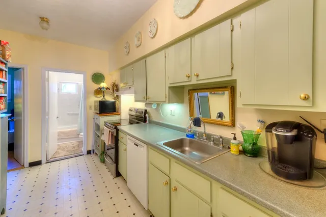 $239,900 | 10-1 Congress Street, Unit 7, Worcester, MA 01609