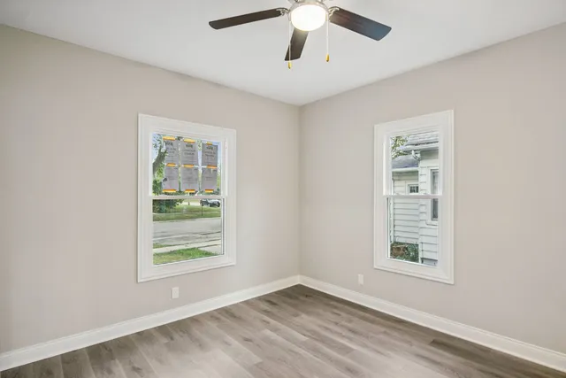 $204,500 | 1424 Clark Street, DeKalb, IL 60115