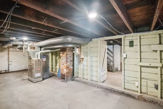 $204,500 | 1424 Clark Street, DeKalb, IL 60115