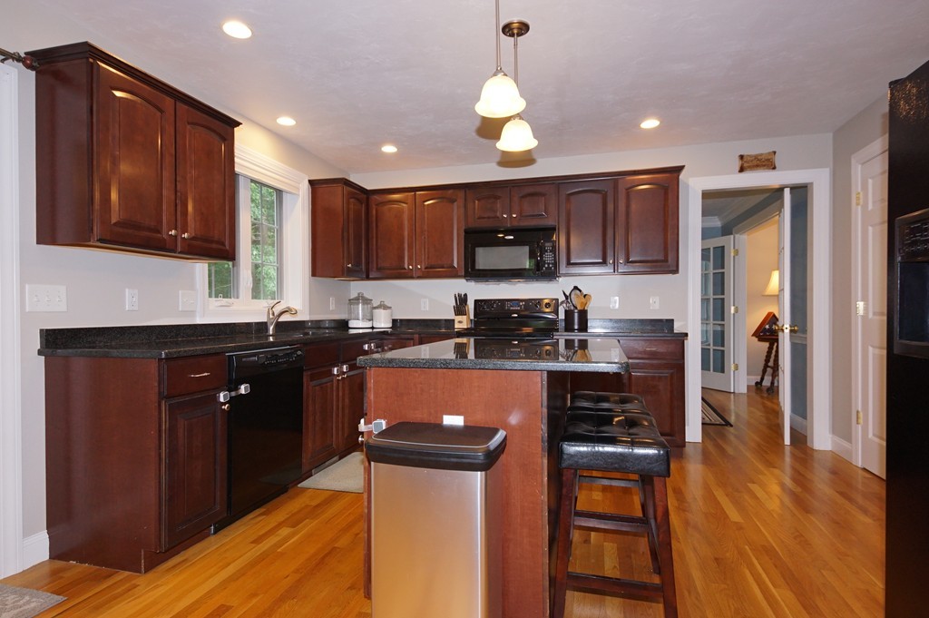 10 John Riley Road Ayer, MA 01432 - Photo 6 of 30 Gallery Image 6