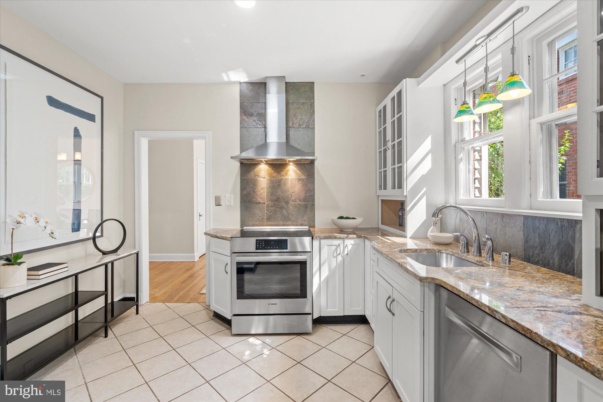 823 Bonifant Street Silver Spring, MD 20910 - Photo 16 of 42 Induction cooking!