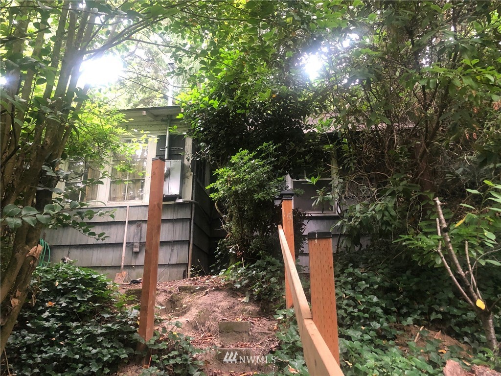 4146 Southwest Orchard Street Seattle, WA 98136 - Photo 1 of 3 Gallery Image 1