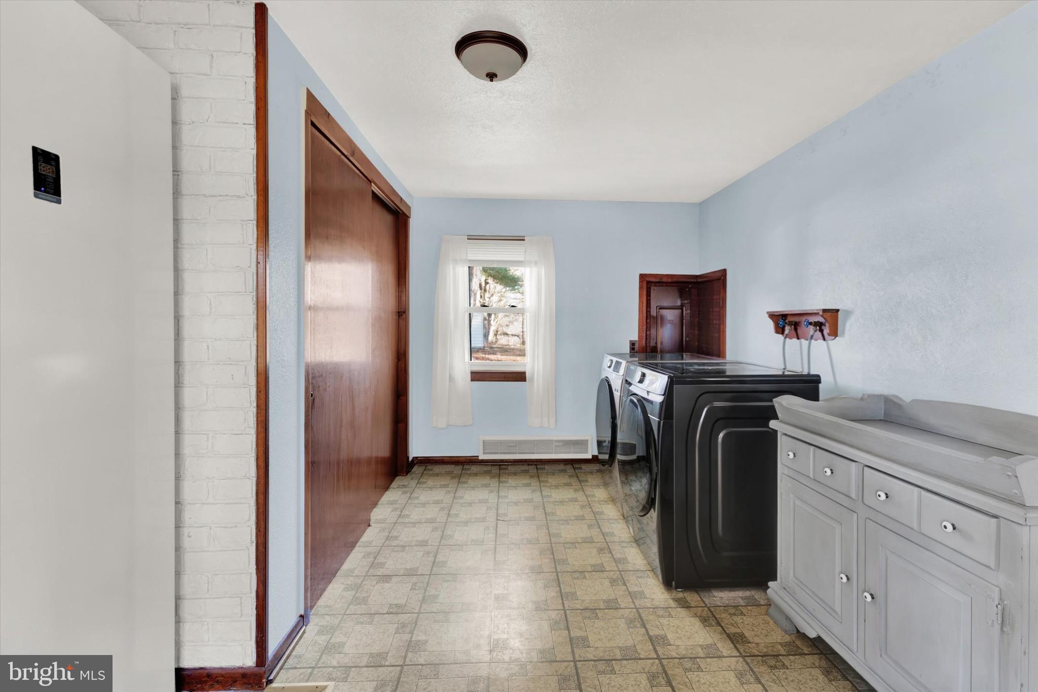 220 Highfield Road Airville, PA 17302 - Photo 8 of 28 Gallery Image 8