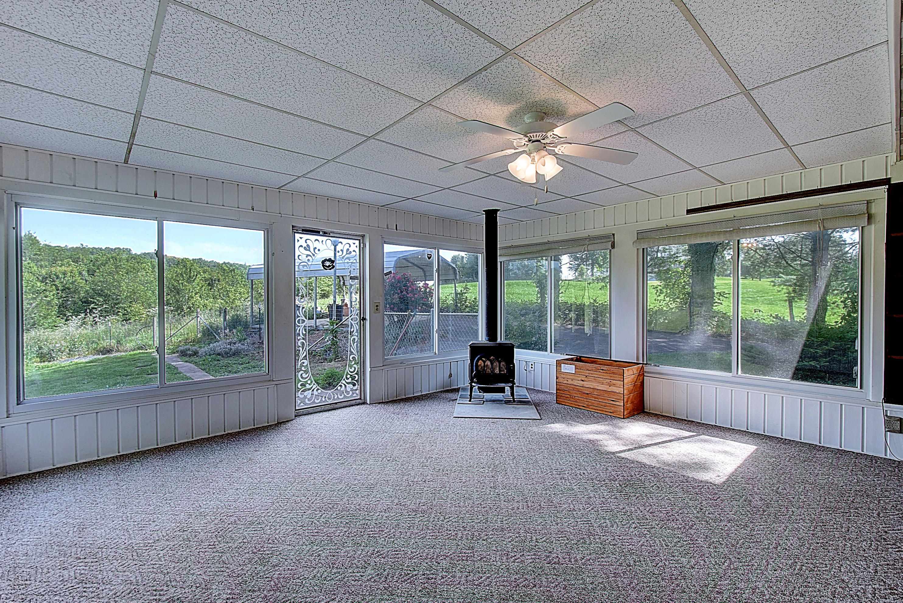 160 Bill Bennett Road Johnson City, TN 37604 - Photo 27 of 39 Enclosed Sun Room