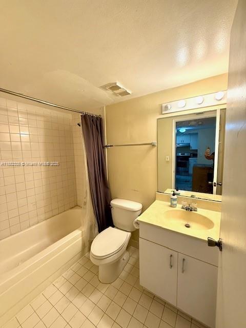 800 North Miami Avenue, Unit E1201 Miami, FL 33136 - Photo 7 of 18 a bathroom with a sink a toilet and shower