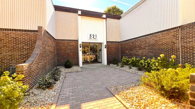 a entryway view with a outdoor space