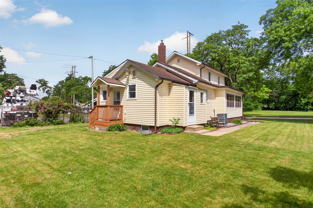 709 Detroit Street Jackson, MI 49201 - Photo 6 of 38