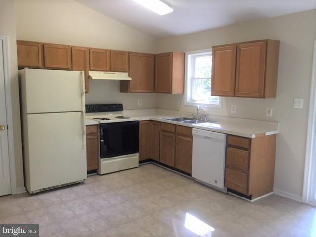 1341 Brooke Road Fredericksburg, VA 22405 - Photo 4 of 8 Kitchen