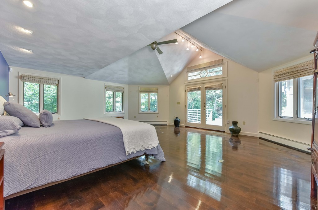 40 Silver Birch Road Newton, MA 02468 - Photo 15 of 28