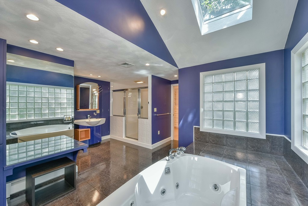 40 Silver Birch Road Newton, MA 02468 - Photo 17 of 28