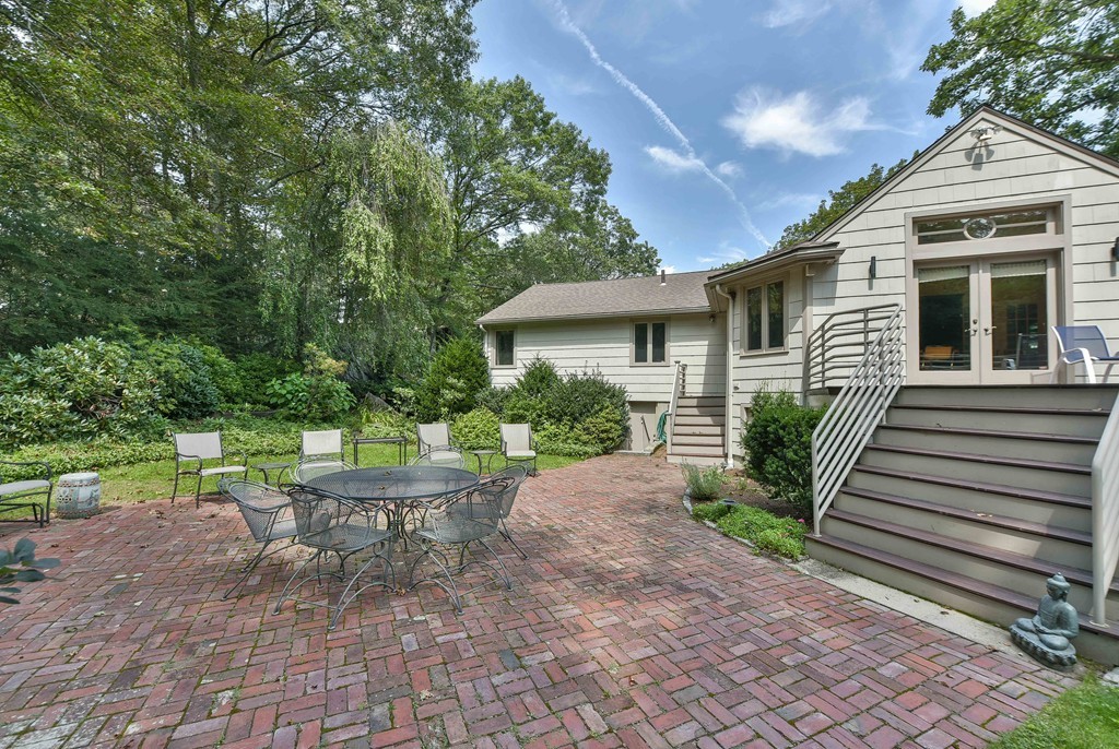 40 Silver Birch Road Newton, MA 02468 - Photo 27 of 28
