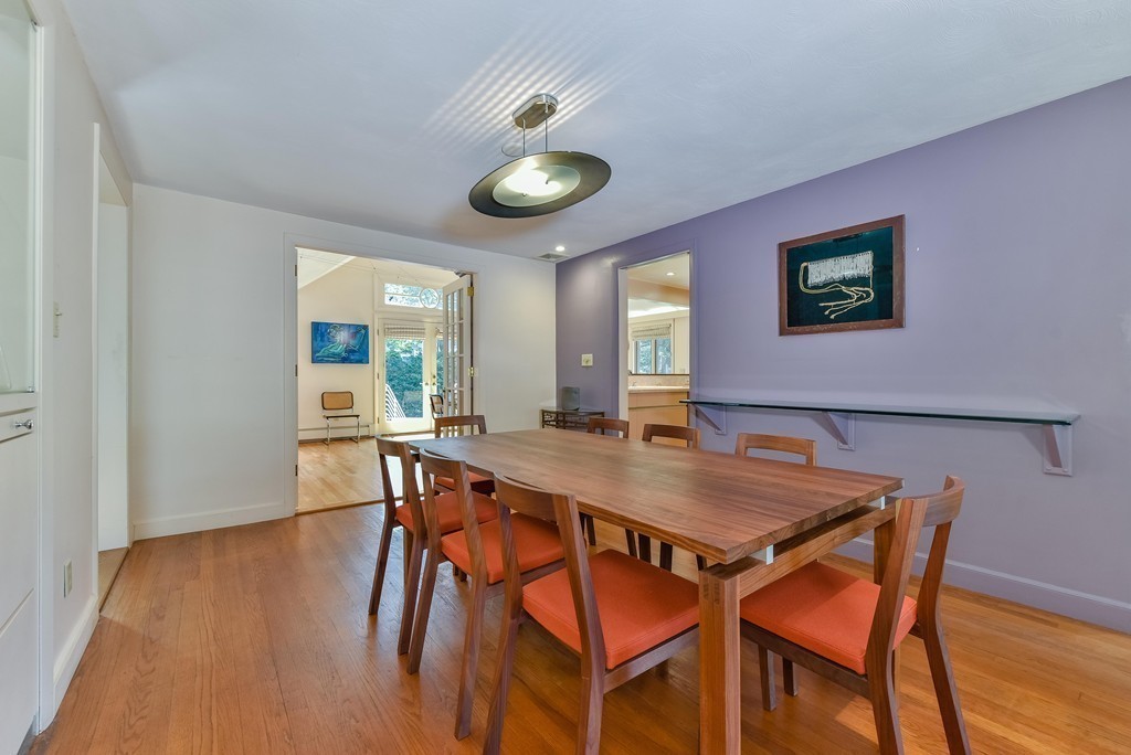 40 Silver Birch Road Newton, MA 02468 - Photo 7 of 28